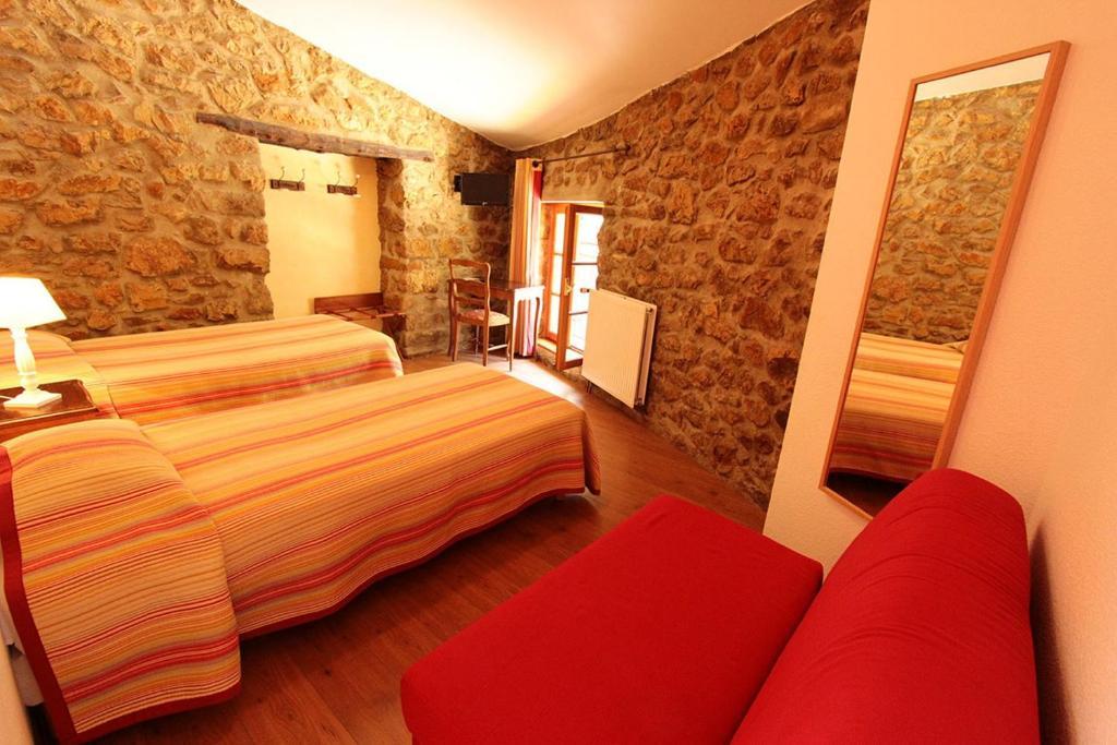 Hostellerie Du Vieux Moulin Duilhac 객실 사진